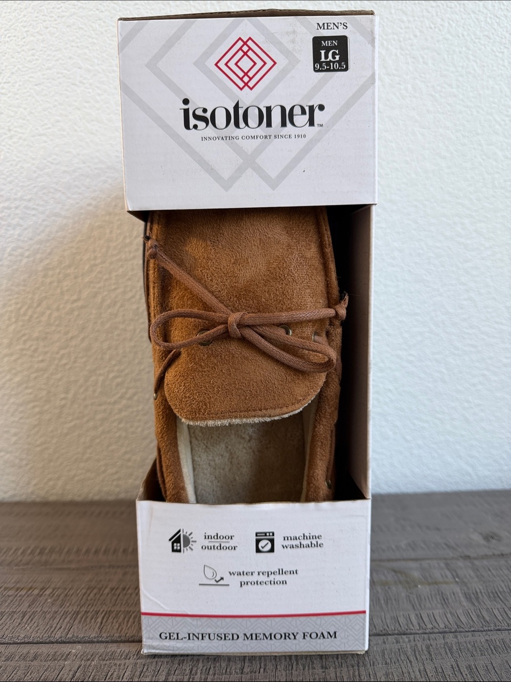 Isotoner Men's Moccasin Slippers NIB